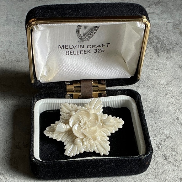 Belleek Jewelry - Belleek Bone China Ivory Toned Floral Star/Snowflake Pin